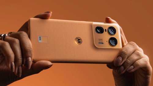 Motorola setzt auf verbesserte Kameras und Holz