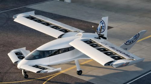 Flugzeug meistert Übergang von Vertikal- zu Horizontalflug