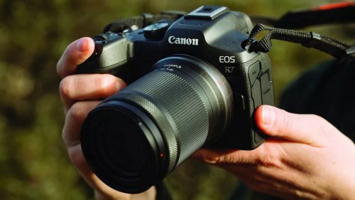 Canons stellt erste APS-C-Kameras der R-Serie vor