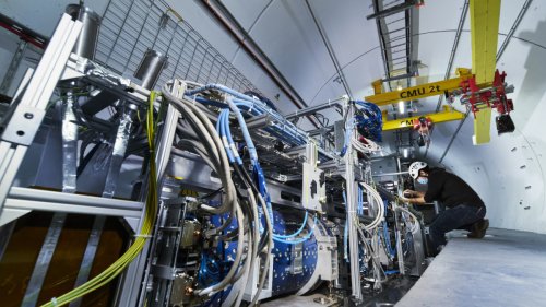 Teilchenbeschleuniger weist erste Neutrinos nach