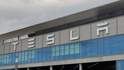 Unruhen bei Tesla-Betriebsversammlung