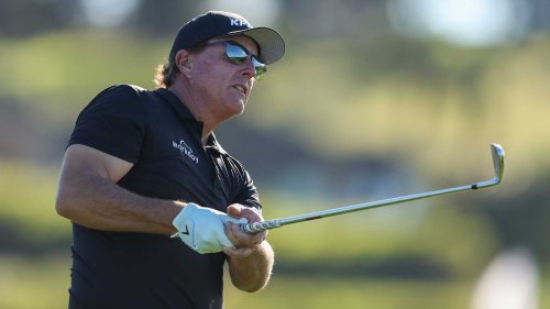 How Phil Mickelson’s mom encouraged his shot-making — by offering him dimes