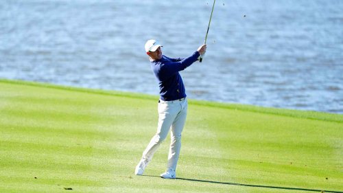 Short-game expert reveals the key for hitting a knockdown shot