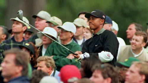 How tight should you grip the club? Tiger Woods was told … at Masters Dinner
