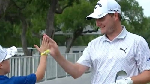 After crushing 72nd debacle, Tour winner makes gesture you have to watch