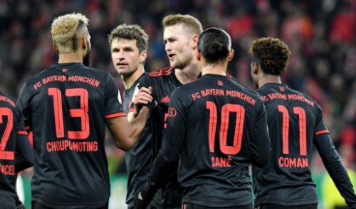 El Bayern juega en Wolfsburgo con sus rivales pisándole los talones