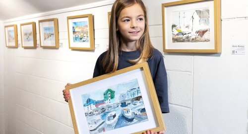 8-Year-old Boy Who Taught Himself to Paint was Invited to Hold an Exhibition–And Counted His First Sales