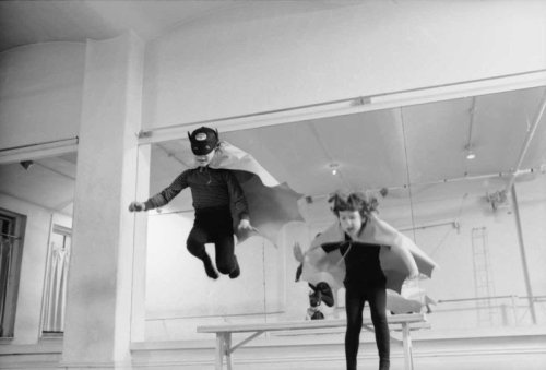 Fascinating Vintage Photos of a Batman-Themed Dance Class in New York in the 1960s
