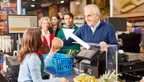 Lieber nichts riskieren: Supermarktkassiererin lässt Gil Ofarim in Warteschlange direkt ganz nach vorne