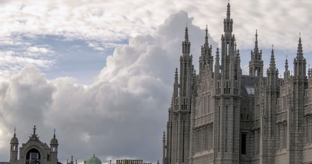 What To Do in Aberdeen: 13 Great Things to See, Do, and Eat