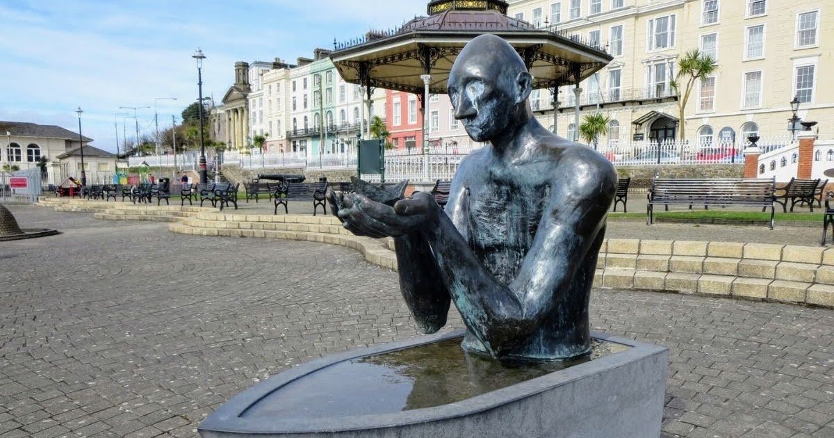 Catch the Train from Cork to Cobh for a Great Day Out in Ireland