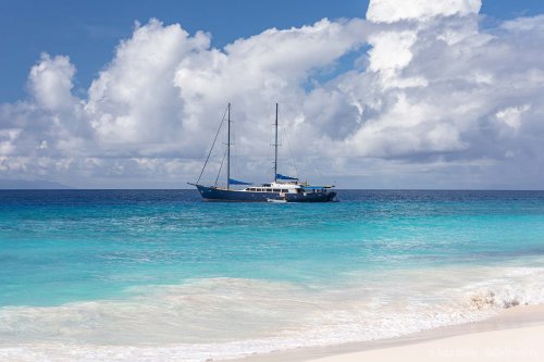 Seychellen Segeltörn - Mit dem Boot die Inseln erkunden