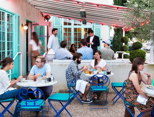 48 Hours in Austin: Where to Stay,

What to Do, and What to Pack