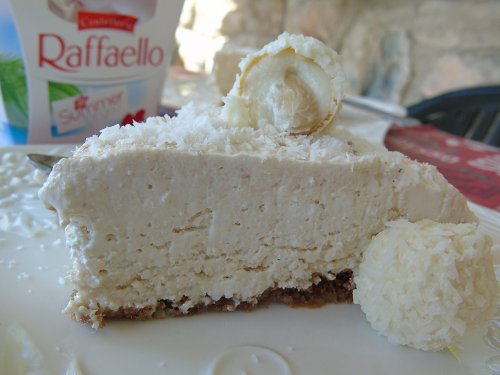 Creamy Cold Raffaello Cake