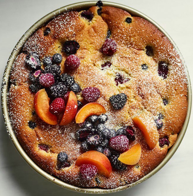 Olive Oil Cake with Fruits