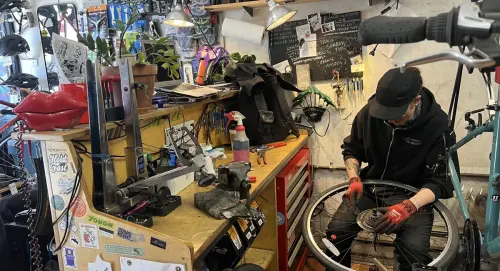 Brooklyn bike shop gives away $42K in bikes and parts to migrants and low-income NYers