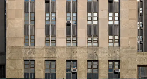 Man in NYPD custody found dead inside Manhattan courthouse, police say