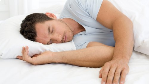 Kopfkissen-Test: Die 10 besten Kissen für jeden Schlaftyp