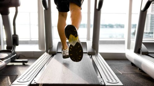 Cardio vor dem Krafttraining – sabotiere ich damit meinen Muskelaufbau?