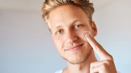 Vitamin C Serum: Die 10 besten Produkte für eine jüngere Haut