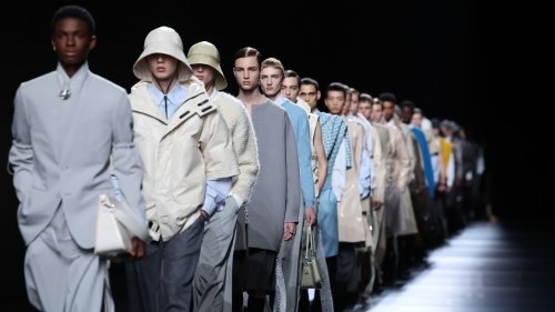 Dior Herbst/Winter 2023 – eine Kollektion voller Poesie mit einer neuen männlichen Fragilität