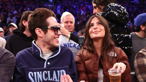 Pete Davidson and Emily Ratajkowski wore incredibly normal outfits to a Knicks game