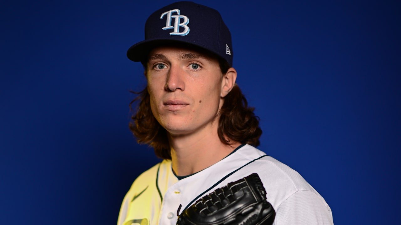 Matthew Roberson on X: chatted with tyler glasnow about oppenheimer (it  was sick) and looking like cillian murphy!    / X