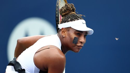 Serena Williams met fin à sa carrière sportive pour se consacrer à sa famille et “évoluer loin du tennis”
