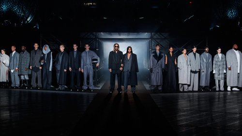 À la Fashion Week de Milan, Boss réinvente les codes de la tenue de bureau