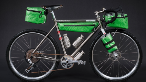 District Vision se lance dans le cyclisme avec un vélo en titane à 30 000 dollars