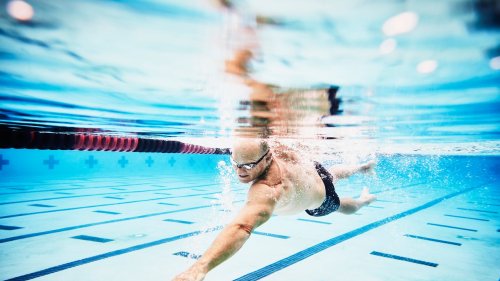 Selon Harvard, la natation est le sport que vous devriez pratiquer tous les jours
