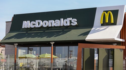 McDonald’s sort 1 nouvelle sauce pour ses Chicken McNuggets qui va faire un énorme carton (car c'est tout simplement la meilleure sauce qui existe)