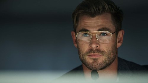 Découvrez l'Iconic Characters de Chris Hemsworth pour GQ à l'occasion de la sortie du film Netflix Spiderhead