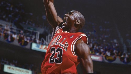 Un maillot légendaire de Michael Jordan est à vendre aux enchères pour au moins 3 millions de dollars