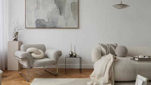 Adieu définitif au canapé d’angle, voici le modèle bien plus tendance par lequel le remplacer, selon une décoratrice