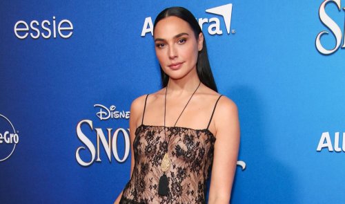 Gal Gadot (Wonder Woman) éblouit l'avant-première du film Blanche-Neige dans une robe subtilement transparente
