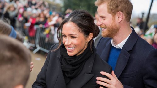 Meghan Markle collée-serrée à son mari, le prince Harry : elle s'éclate lors d'un concert et a le droit à un baiser fougueux