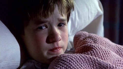 Haley Joel Osment a 37 ans, que devient l'adorable gamin de Sixième Sens et à quel point a-t-il changé ?