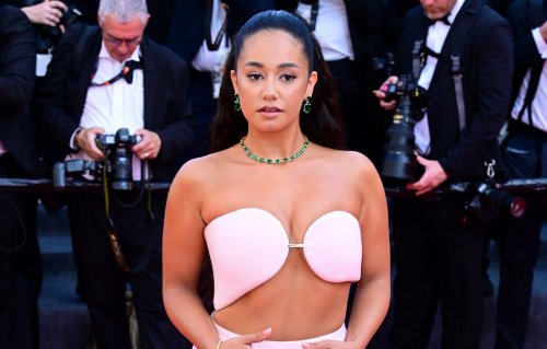Festival de Cannes 2025 : Léna Mahfouf renverse le tapis rouge avec une robe distinguée digne d'un véritable look hollywoodien