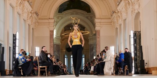 Daniel Roseberry Shows Out-Of-This World Schiaparelli Couture