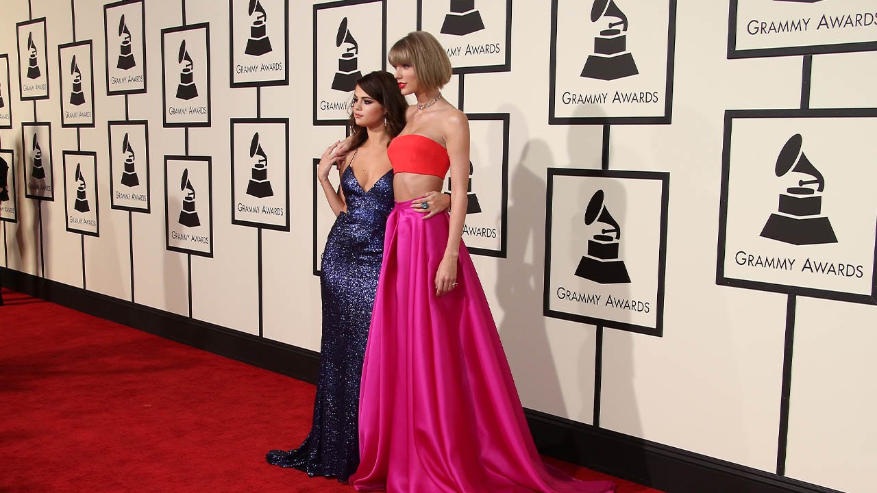 Selena Gomez Posts a Rare Selfie With Taylor Swift