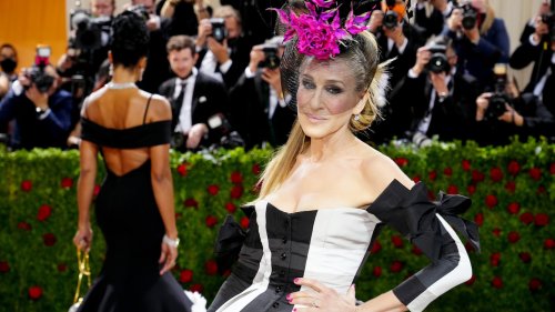 Sarah Jessica Parker Says She Hasn’t Spoken To Chris Noth Since His Sexual Assault Allegations
