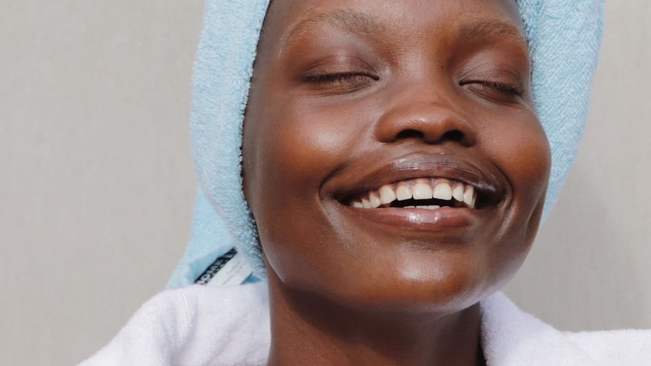 Clay Masks And Micro-Peels: All The Best In Modern Spot Treatments