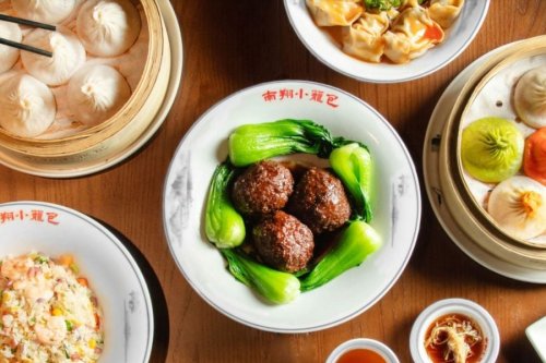 Soup dumpling favorite Nan Xiang Xiao Long Bao opens in Westbury