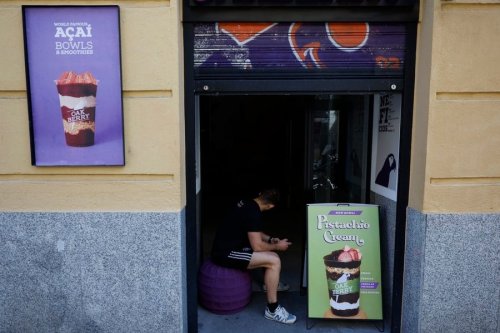 Major Power Outages Cripple Daily Life in Spain and Portugal