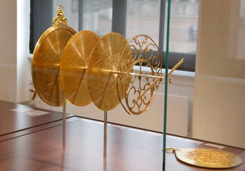 Ptolemy’s Invention of the Astrolabe Measured Time and the Stars