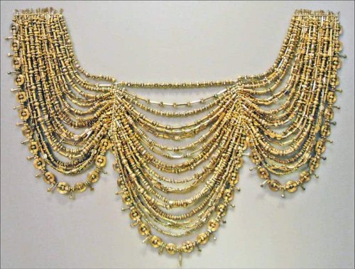 Priam’s Treasure: The Hidden Fate of Ancient Troy’s Legendary Hoard