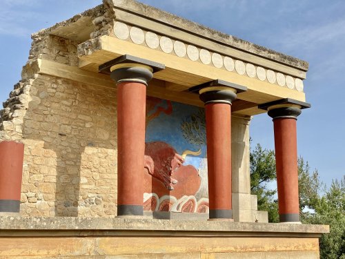 Did the Minoan Civilization Really End Due to Giant Tsunamis?