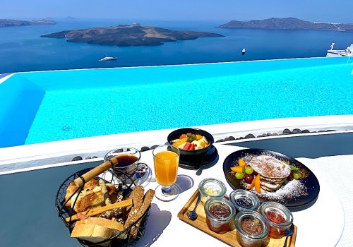 Foodies Alert: 5 Best Traditional Santorini Dishes to Try