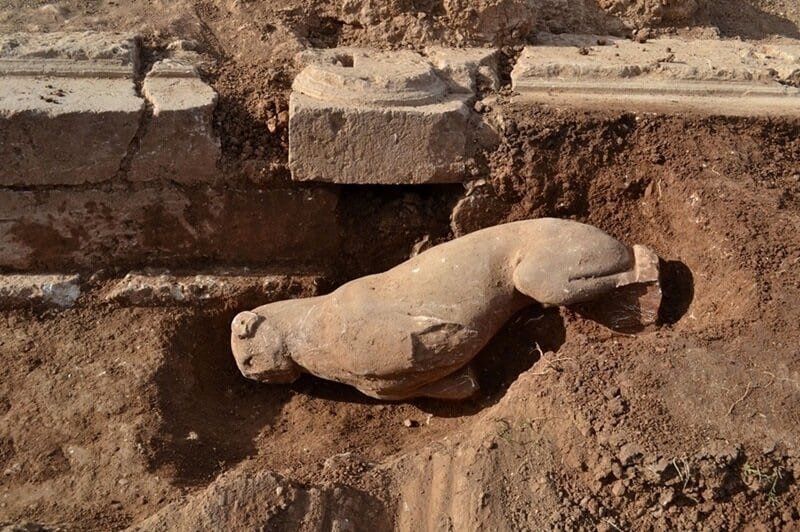 Untouched Mycenaean Tomb in Greece Reveals Priceless Treasures